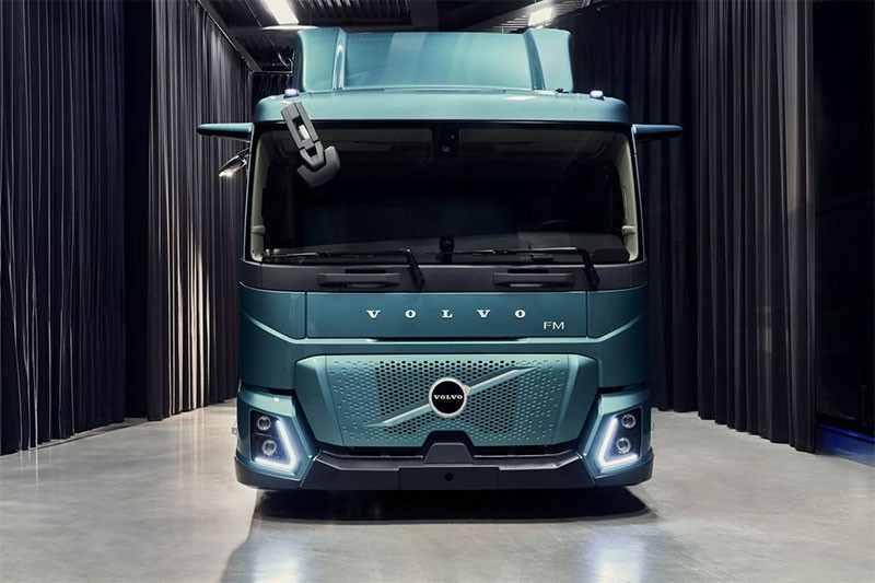 Volvo Trucks เปิดตัวรถบรรทุกไฟฟ้า Volvo FM Low Entry สำหรับงานเก็บขยะในยุโรป วิ่งได้ไกล 200 กม./ชาร์จ