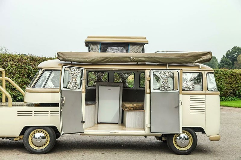 Volkswagen Type 2 RV ปี 1962 รวมร่างในสไตล์ Camper สายวินเทจเห็นแล้วกรี๊ด!