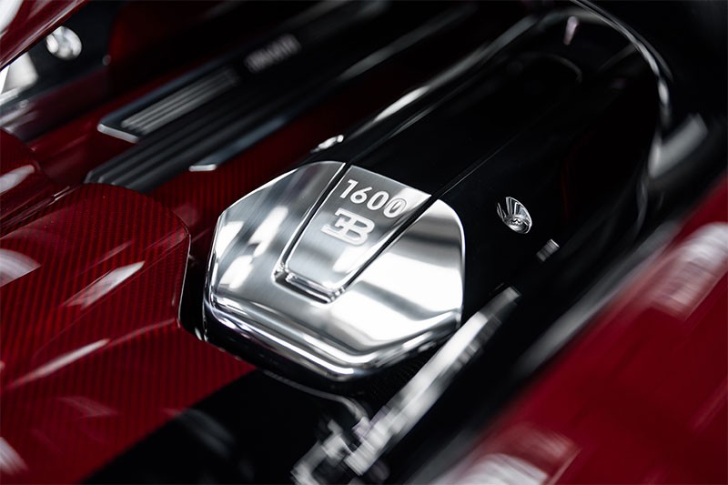Bugatti Chiron Super Sport Red Dragon กับตัวถังคาร์บอนไฟเบอร์สีแดง ฉลองปีมังกร สำหรับลูกค้าชาวสิงคโปร์!
