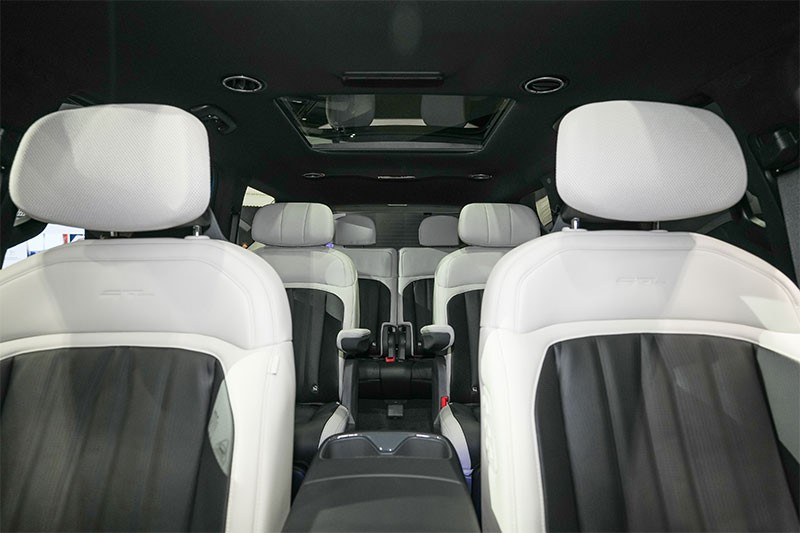 KIA เปิดตัว KIA EV9 รถ SUV ขนาดใหญ่ไฟฟ้า 100% 6 ที่นั่งรุ่นแรกในไทย ในราคา 3,499,000 - 3,899,000 บาท