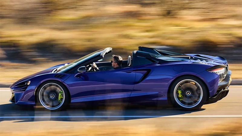 McLaren เผยโฉม McLaren Artura Spider รถ Supercar ไฮบริดเปิดประทุน 700 แรงม้า พร้อมส่งมอบรถกลางปีนี้!