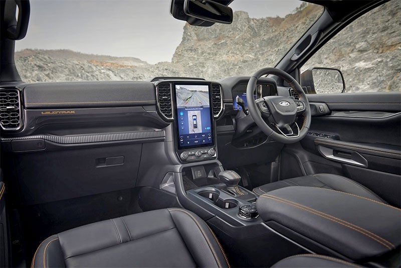 Ford เผยสเปค-ราคารถใหม่ ขุมพลังดีเซล V6 Ranger Wildtrak ราคา 1,519,000 บาท และ Everest Platinum ราคาเร้าใจ 2,279,000 บาท