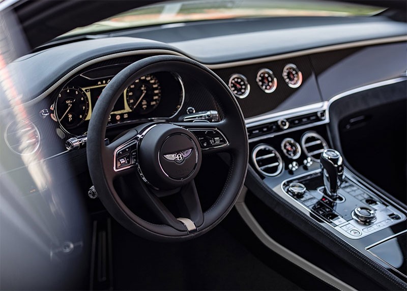 Bentley Continental GT V8 คันสุดท้ายกับ 20 ปีแห่งความสำเร็จ ที่ถ่ายทอดผ่านซูเปอร์สปอร์ตคูเป้ ในราคา 21 ล้านบาท!