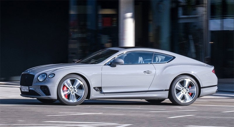 Bentley Continental GT V8 คันสุดท้ายกับ 20 ปีแห่งความสำเร็จ ที่ถ่ายทอดผ่านซูเปอร์สปอร์ตคูเป้ ในราคา 21 ล้านบาท!