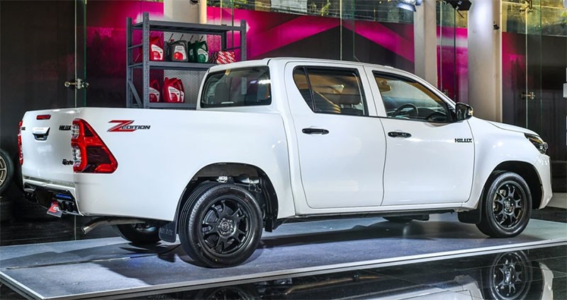 Toyota เปิดตัว "Hilux Generation" แนะนำรุ่นปรับปรุงใหม่ปี 2567 มาพร้อมเครื่องยนต์มาตรฐาน Euro 5